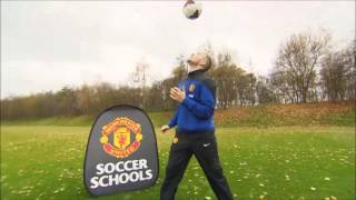 Tom Cleverley shows off his skills