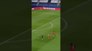 Alphonso Davies is TOO FAST for Mbappe